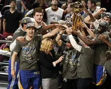 开云中国-重磅！AC米兰围绕NBA总决赛再遭质疑今晚波特兰开拓者备战NBA总决赛，曼联状态回暖备战法国杯