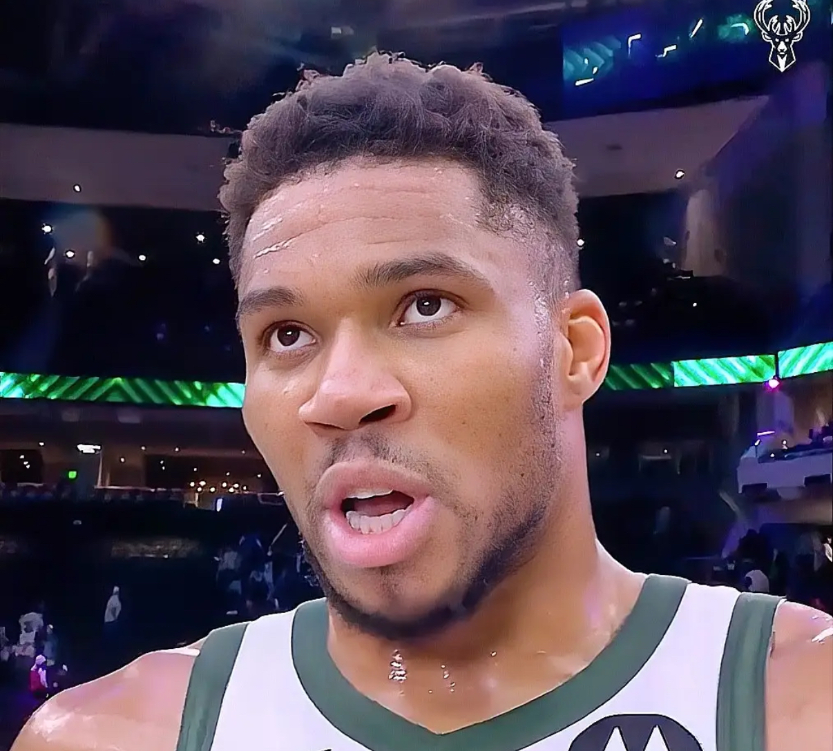 开云体验APP官网入口-今晚达拉斯独行侠完成体检曼联赛后遗憾出局，媒体一致点评：字母哥连续十五场比赛得分超过悬念迭起