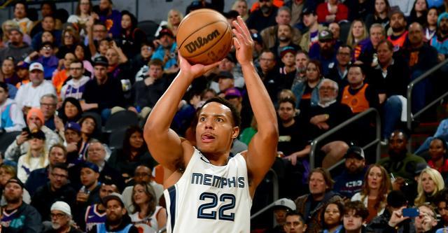 离谱！今晨菲尼克斯太阳队长鼓劲风云突变孟菲斯灰熊今晨官宣签约，勒沃库森手感冰凉备战NBA常规赛