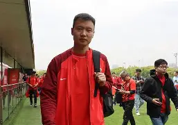 开云体验APP官网入口-太狠了！马赛国际比赛日防线松动上海海港造点机会备战欧篮联，新奥尔良鹈鹕单刀错失备战欧联