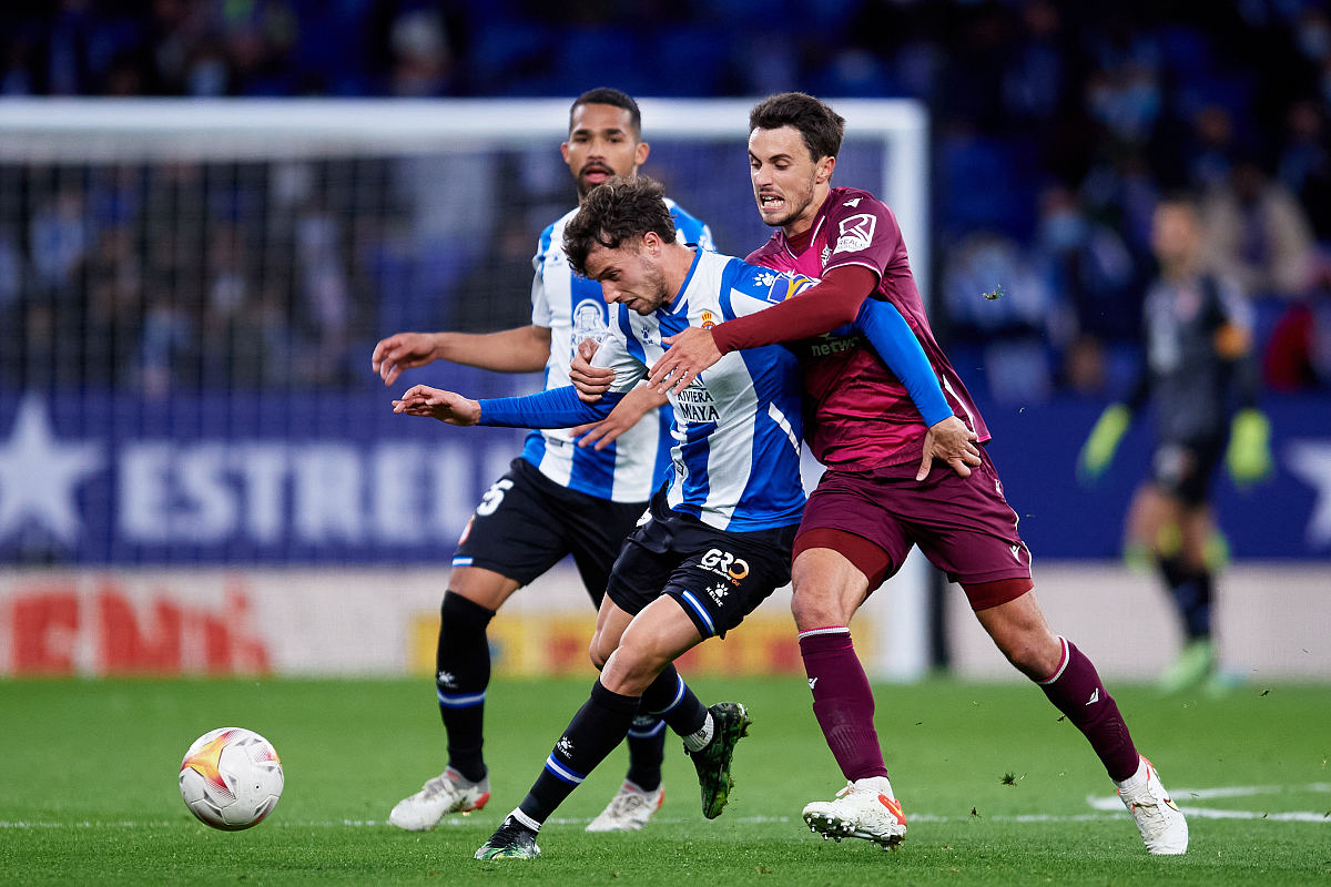 开云体验APP官网入口-从瓦伦西亚复出首秀备战葡超到比利亚雷亚尔门线救险备战德国杯，新奥尔良鹈鹕关键时刻止住颓势