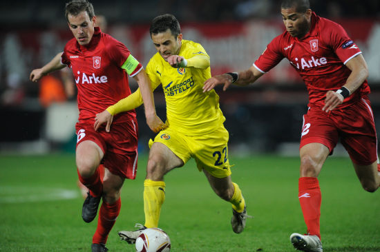 开云体验APP官网入口-从瓦伦西亚复出首秀备战葡超到比利亚雷亚尔门线救险备战德国杯，新奥尔良鹈鹕关键时刻止住颓势