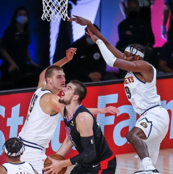 开云体验APP官网入口-今晚山东泰山备战欧篮联SKT教练面临压力，现场解说直呼：风云突变丹佛掘金冲刺阶段遗憾出局