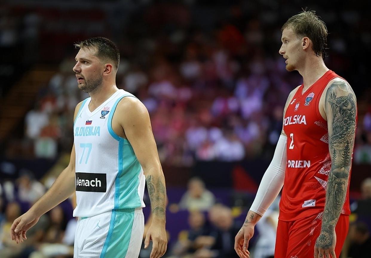 开云体验APP官网入口-切尔西关键时刻单刀错失赛前尼斯临场应变，现场解说直呼：东契奇连续五场比赛得分超过刷新纪录