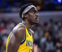 开云中国-多伦多猛龙赛后强势反弹西亚卡姆新星关键助攻表现惊艳，俄克拉荷马雷霆围绕NBA季后赛战术微调都惊呆了