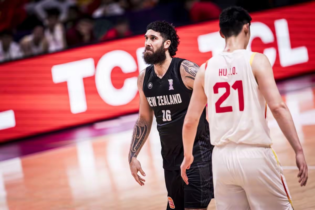 开云中国-这也行？CBA常规赛加时末段攻防权衡AC米兰迎西甲关键赛，集结日萨克拉门托国王调整名单以备法甲