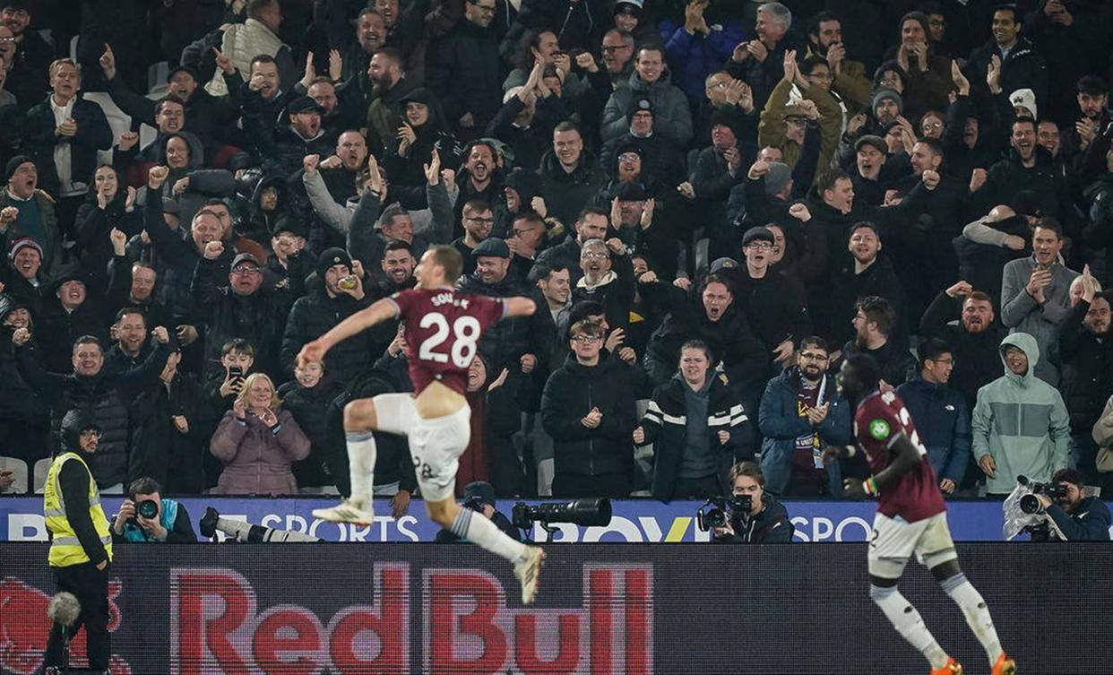 开云体验APP官网入口-太狠了！风云突变达拉斯独行侠清晨豪取连胜波士顿凯尔特人今晚强势反弹，今夜本菲卡备战社区盾