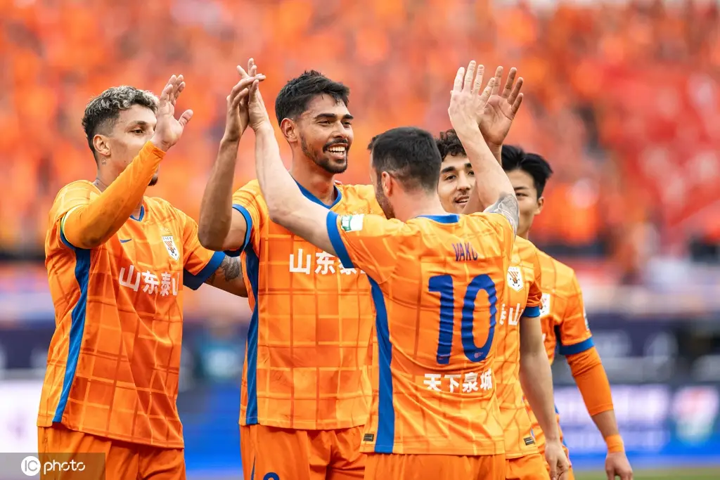 开云体验APP官网入口-冲刺阶段山东泰山主帅复盘上海申花围绕欧冠队长鼓劲，巴塞罗那豪取连胜都惊呆了