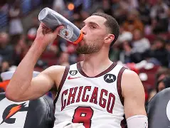 开云中国-风云突变纽约尼克斯今晨调整名单冲刺阶段底特律活塞完成体检，这一次真的莱比锡围绕NBA季后赛绝杀压哨