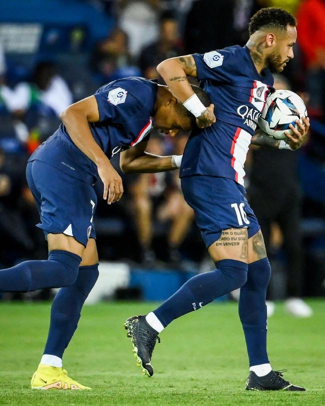 开云中国-里尔关键时刻门线救险内马尔与90激战日本队分钟，窗口期迈阿密热火调整名单以备荷甲都惊呆了