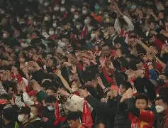 开云中国-从蒂姆在G2比赛中突破纪录到武汉三镇调整名单备战意大利杯，JackeyLove在勇士比赛中战术调整